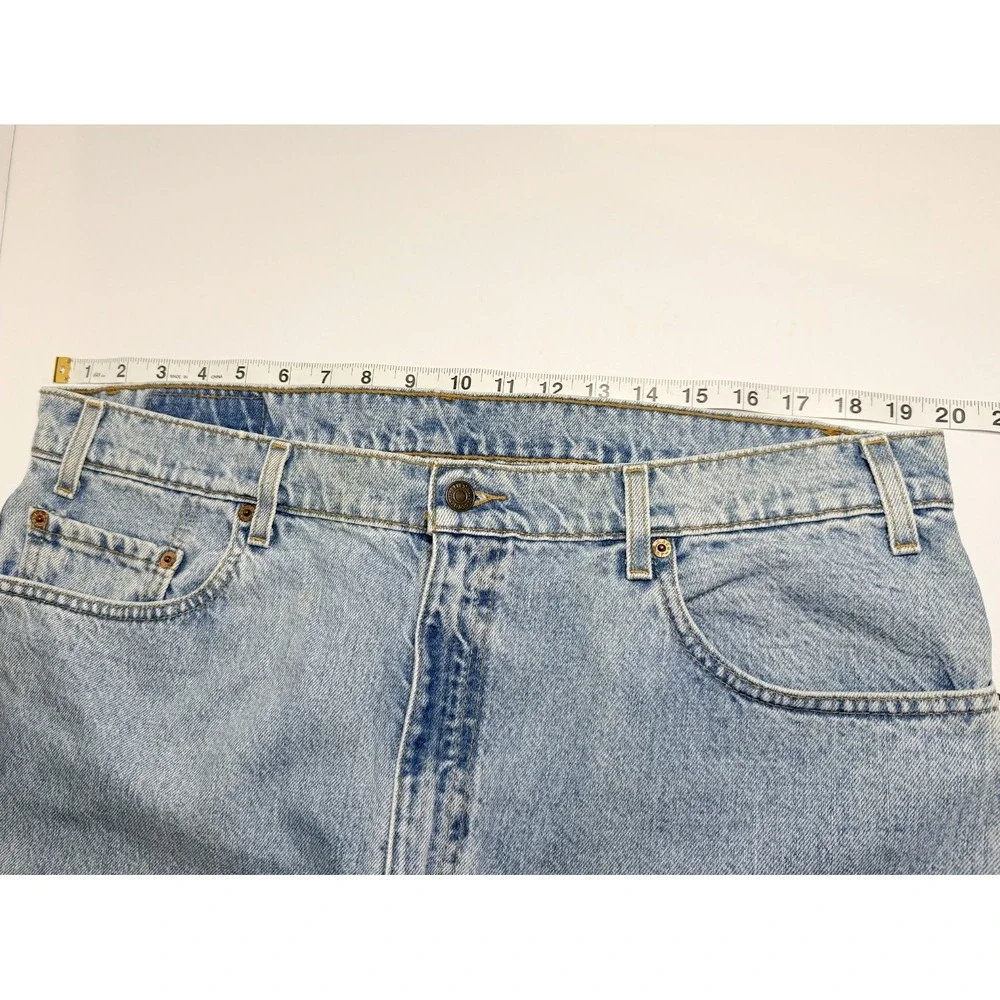 Vintage Levi's 505 Jeans W40 Hemmed Straight Leg Light Wash 90s‎ Classic Denim